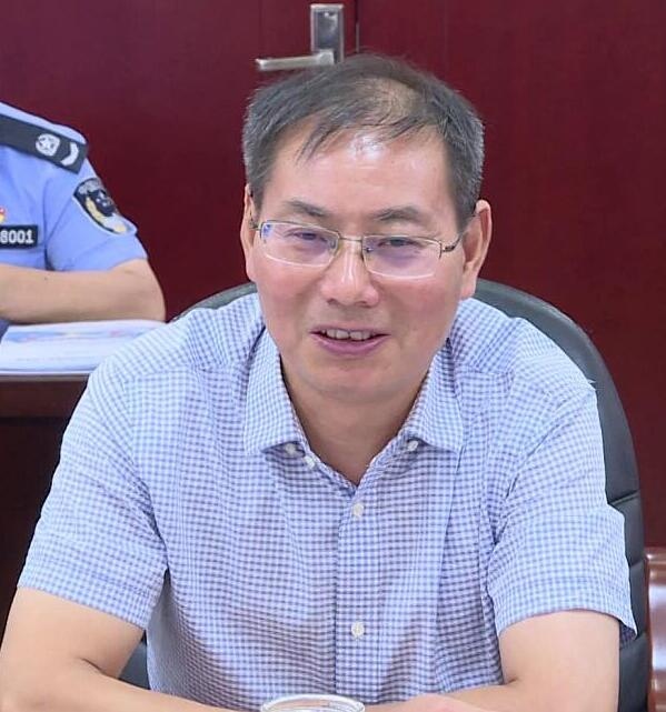 工作落实芜湖市委常委政法委书记何友旺率队来无为验收七五普法工作