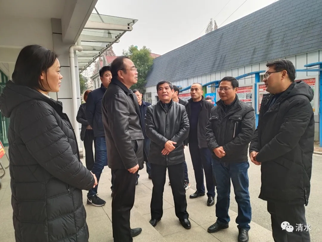 市委常委,政法委书记何友旺到清水街道清苑社区调研指导政法工作