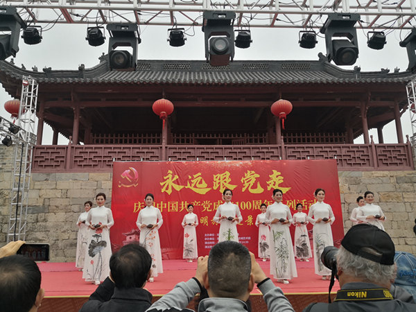 建党100周年英文手抄报,建党100周年手抄报文字 大砻坊街道学党史践行动古城红志愿服务助力古城庆祝建党100周年系列