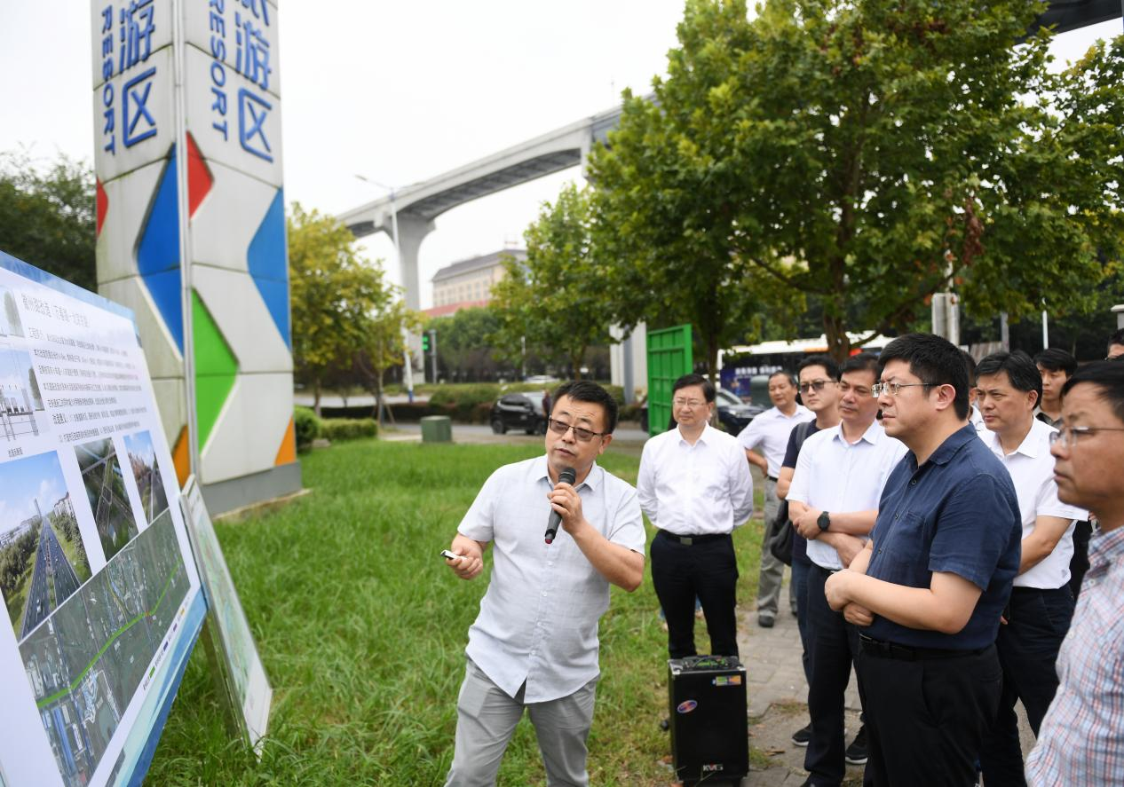 芜湖市委书记单向前现场办公回应群众急难愁盼